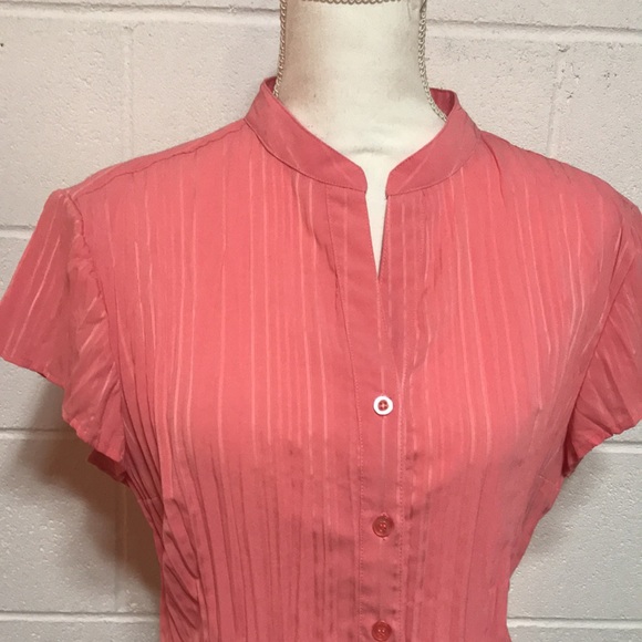 East 5th Cap Sleeve Blouse - Picture 2 of 8